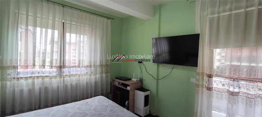 Apartament cu 3 camere, 51 mp plus balcon 6 mp etaj intermediar, zona Stejarului - 11