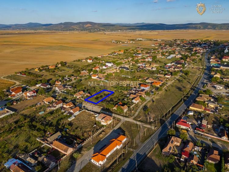 Teren Intravilan De Vanzare Sambateni - 4