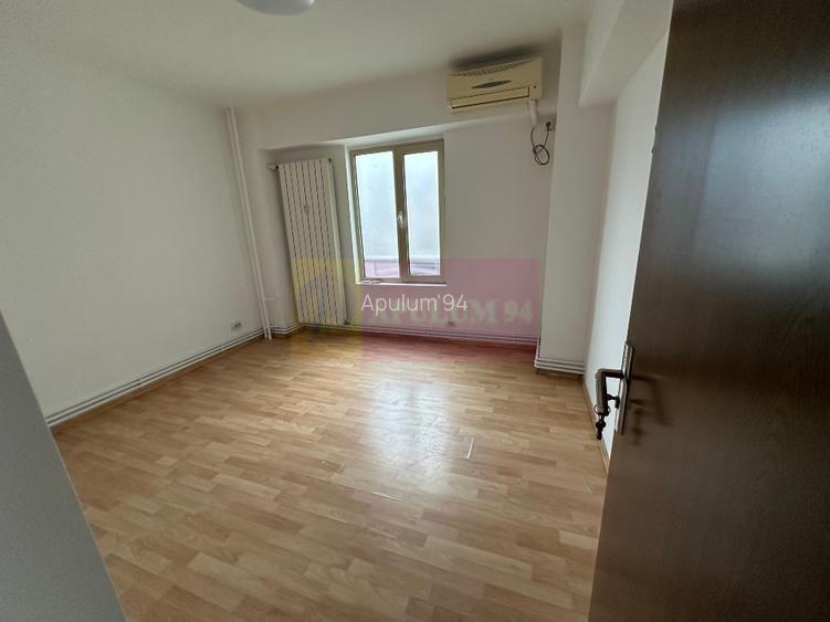 Vanzare apartament 3 camere-Rond Alba Iulia - 5