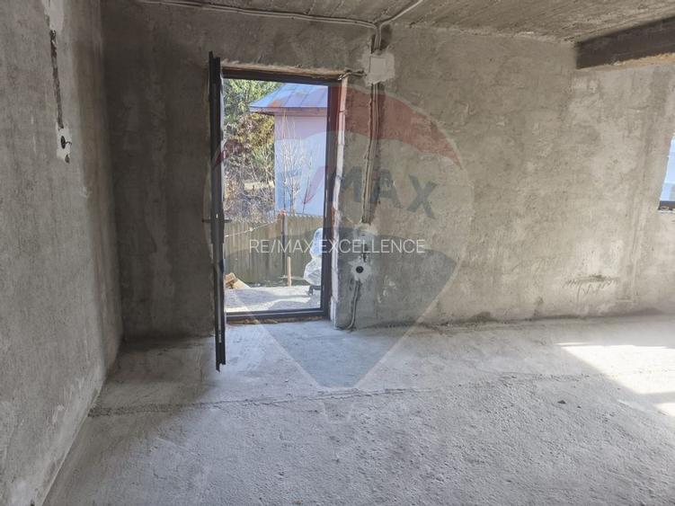 Casă / Vilă cu 5 camere de vânzare în zona Poiana Tapului - 22