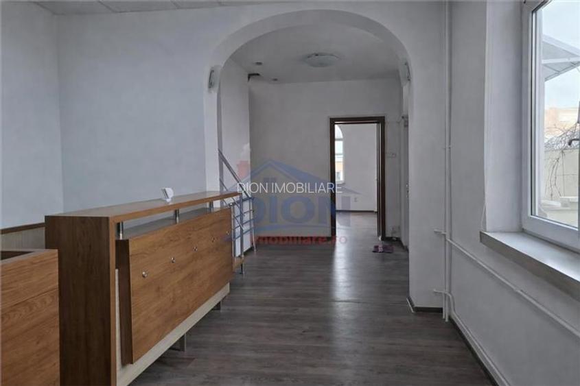 Vila de vanzare , zona  boema - 3