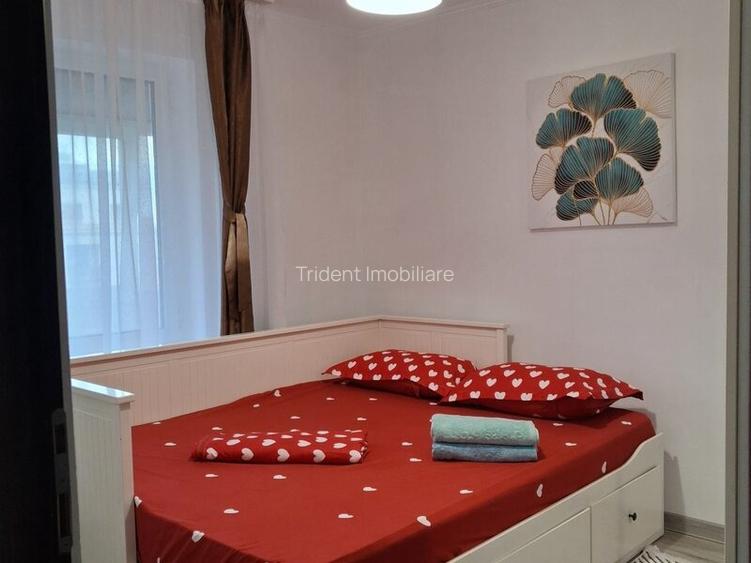 2 Camere / Piata Romana /  vedere spre Bulevardul Magheru. - 7