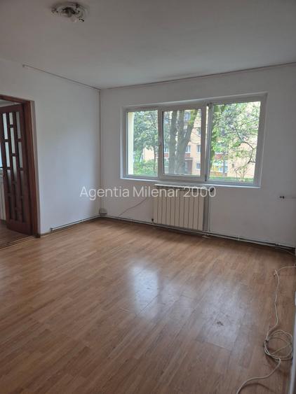 Pe frumoasa strada Harniciei la etajul 1, in bloc izolat termic - 7