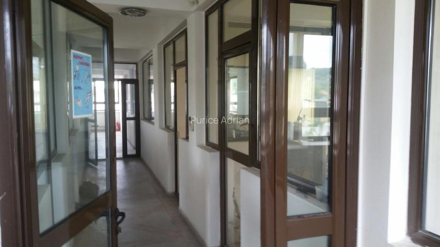 Oferim sediu social si depozite de 12 , 24 , 36 , 72 m.p.  - 4