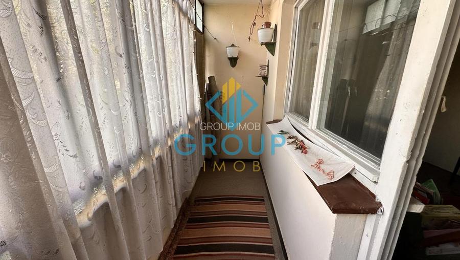 De vanzare 2 camere semi-decomandate , strada Letea , Bacau , etaj 1 din 4 - 4