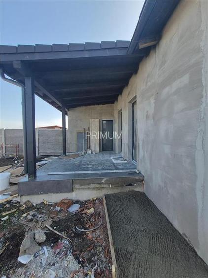 Duplex pe parter - 2 dormitoare - 2 bai - posibilitate alegere finisaje - zona e - 2