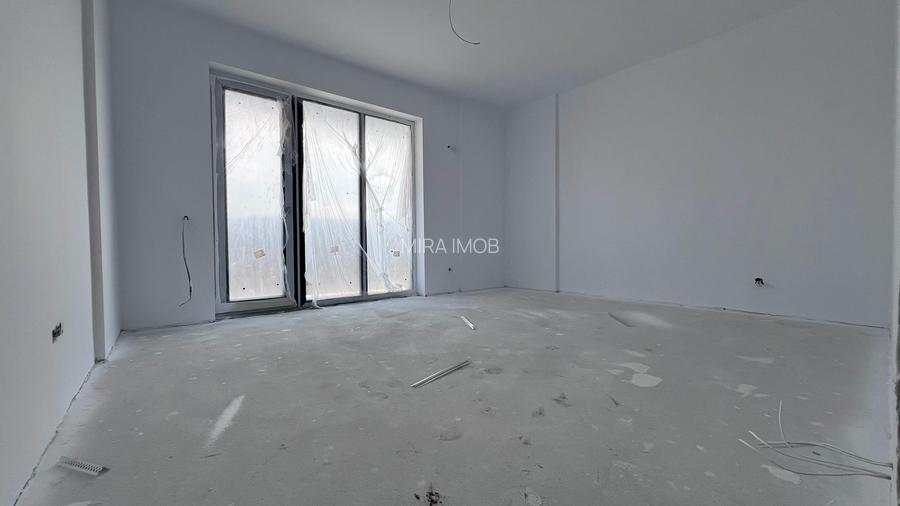 Bloc Boutique-3Etaje-2Camere - 2