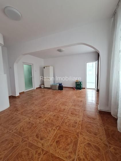 Vanzare apt 3 camere transformat in 2 camere, in Galati, Micro 39A, centrala - 4