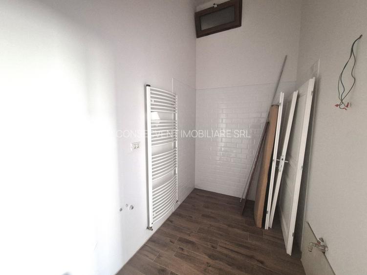 Apartament ultracentral, renovat integral, Arad, comision 0 - 7