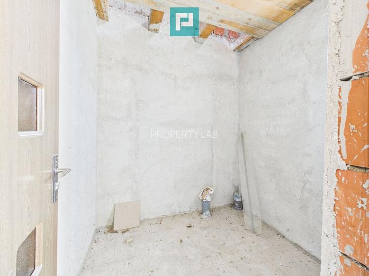 Casa la gri in Frumuseni - 17