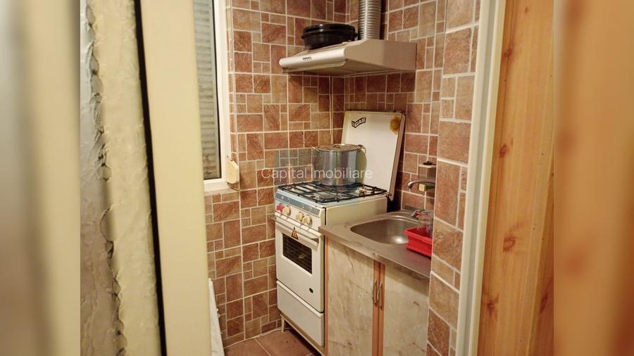 APARTAMENT 2 CAMERE DECOMANDAT, ET.2 - 3