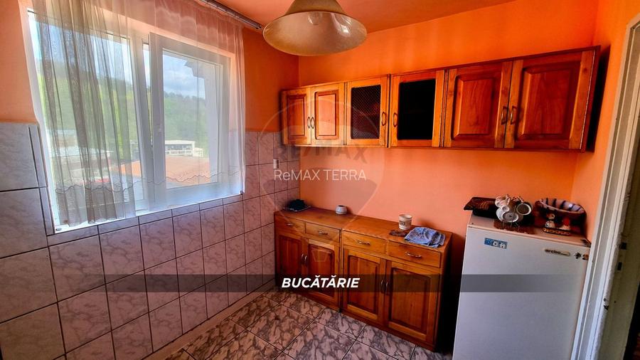 OPORTUNITATE DE INVESTITIE- CAVNIC - apartament cu 3 camere - 5