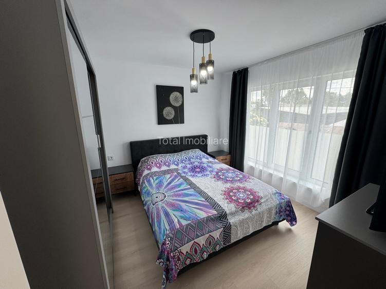 CASA INDIVIDUALA CUPLATA MOBILATA SI UTILATA STR. PALTINIS 52 - 53