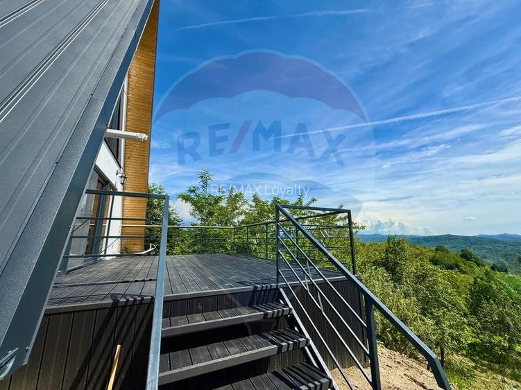 De vanzare Cabana A-Frame cu 1850 mp teren in zona Pucioasa, DB - 9