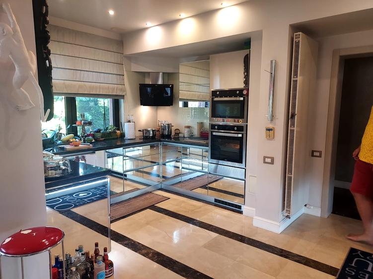 CLUB SNAGOV-VILA SUPERBA, TOTAL PRIVACY,FINISAJE LUX,CURTE 2000 MP,565000 EURO