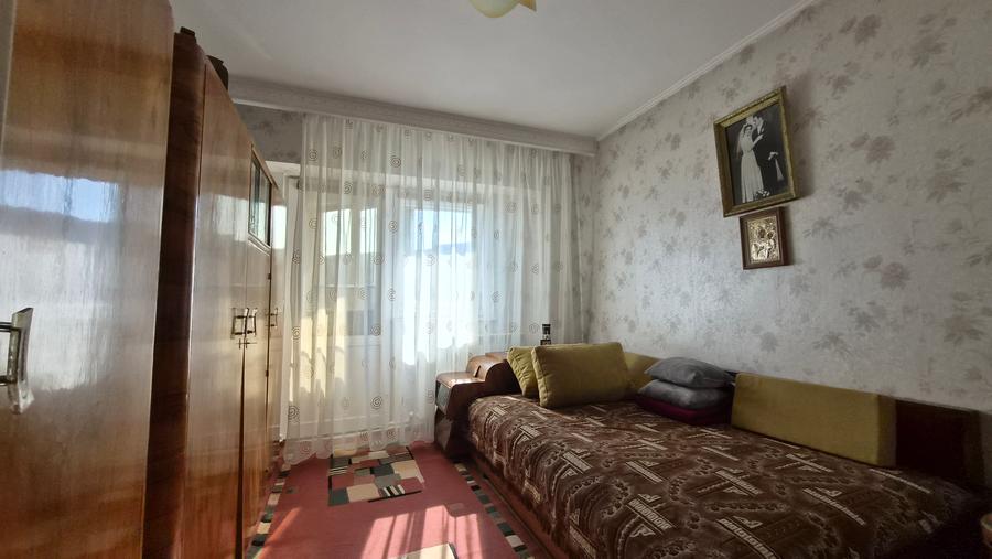 Tomis 3 - ap 3 cam , et 2/8 , centrala gaze (necesita renovare)
