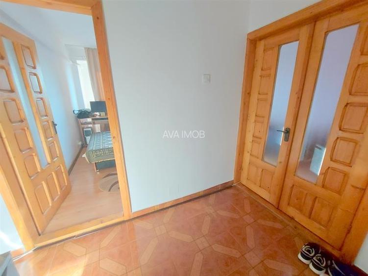 Apartament 3 camere decomandat, zona Mioritei - 16