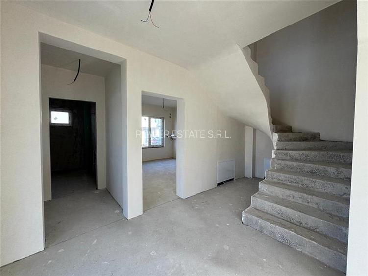 Casa Unifamiliala  Parter + Etaj , situata in Floresti! - 6