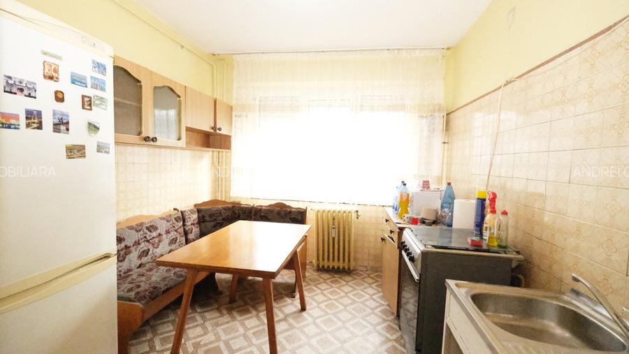 Vanzare 3 camere Tineretului, cea mai buna locatie, decomandat, metrou - 7