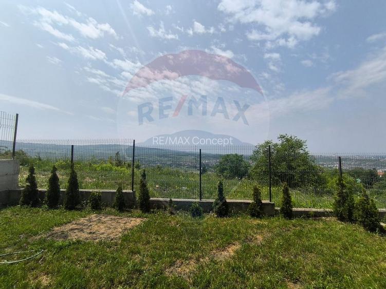 Casă 4 camere de inchiriat in Borhanci - 36