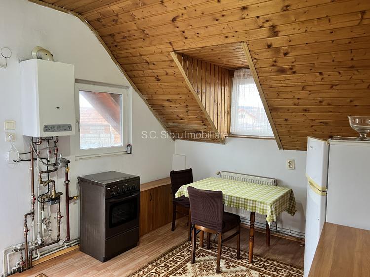 garsoniera la casa terezian str mesteacanului  et 1 - 7