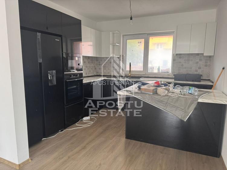 Casa individuala noua, pe parter Sanmihaiul Roman - 2