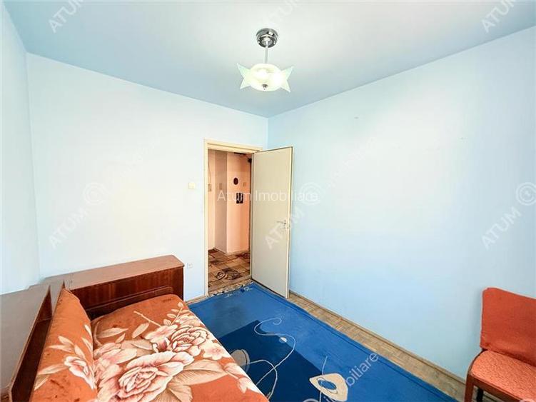 Apartament cu 3 camere etaj 1 cu balcon zona Mihai Viteazu/Cedonia - 8