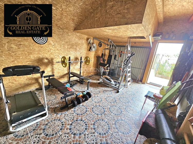 Doua case P+M + anexa, 1000 mp teren – vedere panoramica spre munti - 13