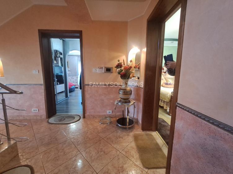 Casa individuala cu piscina. P+1+M. zona foarte buna - 32