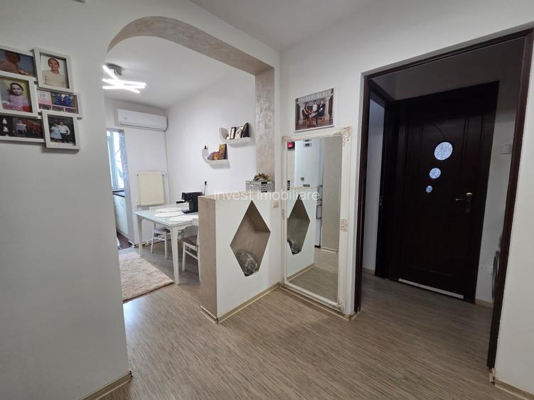 Apartament 2 camere- Decomandat- Etaj intermediar - 8