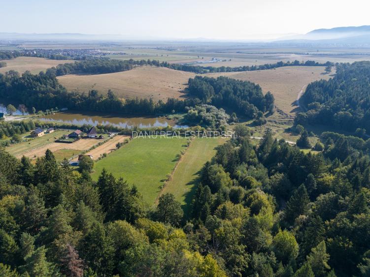 Teren intravilan 3300mp- Vulcan Brasov langa Lac si padure - zona turistica - 8