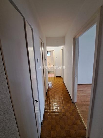 Apartament 3 camere – Zona Casa de Cultura • Decomandat - 9