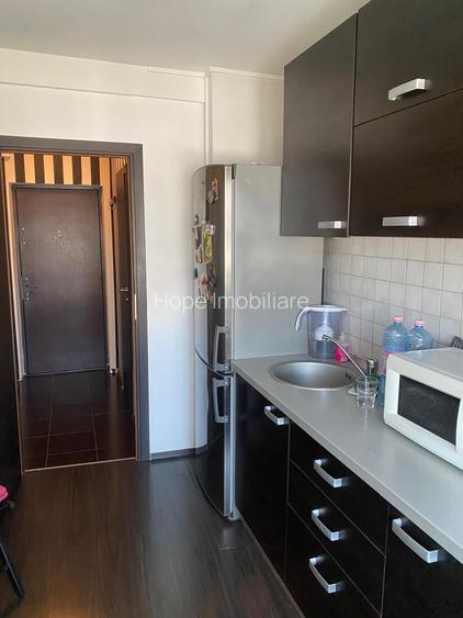 Brancoveanu-Metrou-Apartament de 3 camere - 15