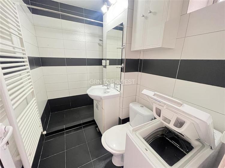 Apartament 3 camere decomandat cu 2 balcoane Bld Mihai Viteazu - 18