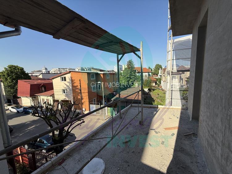 Bloc NOU langa parc si metrou cu loc de parcare si boxa - 16