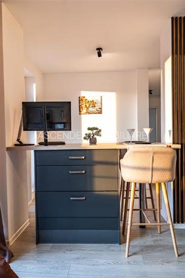 Rafinament urban:terase incantatoare,loc parcare,A Class,Kasper,Coresi,Tractorul - 20