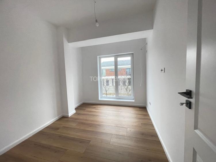 Casă modernă, 120 mp, |Curte proprie 60mp | Terasa 30 mp | Metrou 1 Decembrie - 6