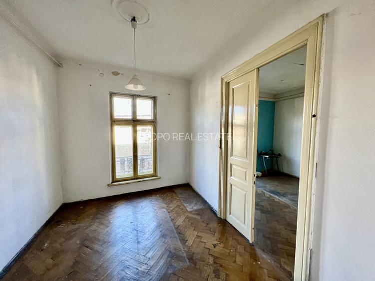 Imobil 2185 mp Centrul Istoric Piata Unirii 500 mp teren vitrina 19 m - 11