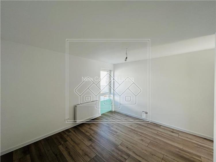 Apartament de vanzare in Sibiu - 4 camere, balcon - ap la vila - 12