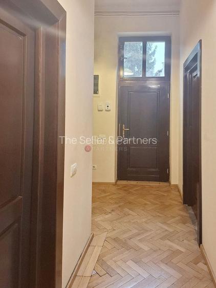 Amplasament Central Suprafata Generoasa - 3