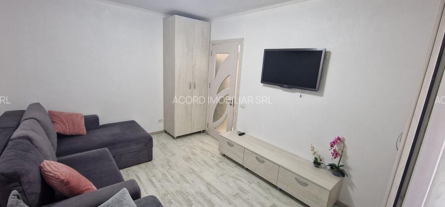 Faleza Nord garsoniera decomandata de inchiriat pe termen lung. - 2