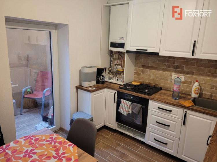 COMISION 0% Apartament la casa cu 2 camere, zona Sinaia  - 5