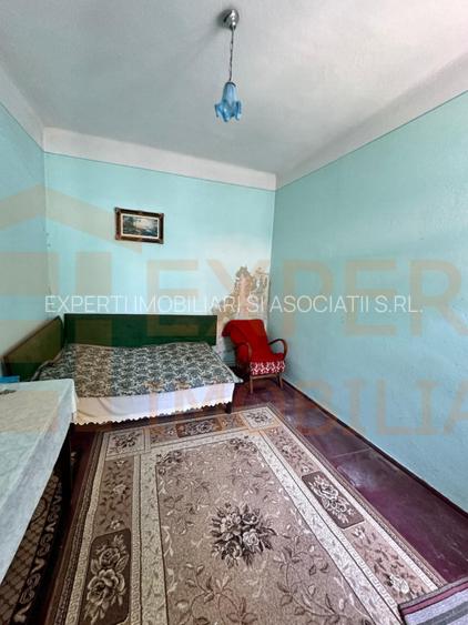 Proprietate 2 corpuri situată in zona Tomis I - 13