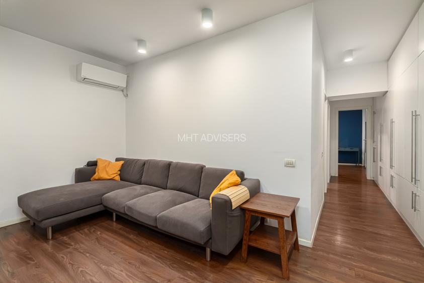 Ghica Plaza, 2 camere + birou, 2 bai, etaj 3/4,  parcare - 10