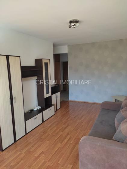 Garsonieră decomandată, centrală proprie, balcon, bloc 2010 - 2