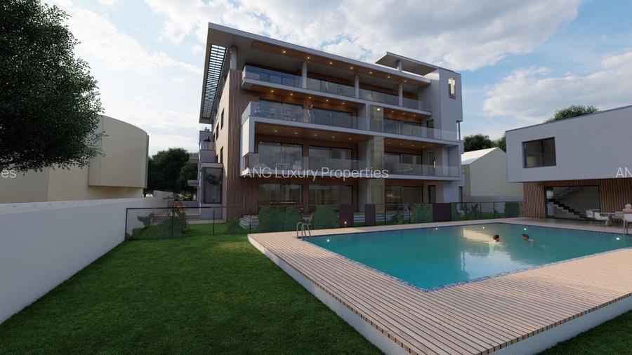 TEREN INTRAVILAN PE MALUL LACULUI, CU AUTORIZATIE - 5