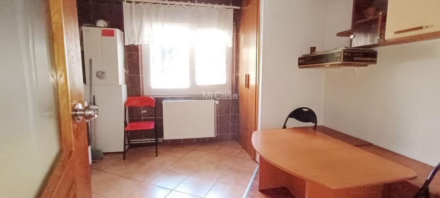 Apartament cu 3 camere decomandate,Carpatilor-Judetean - 13