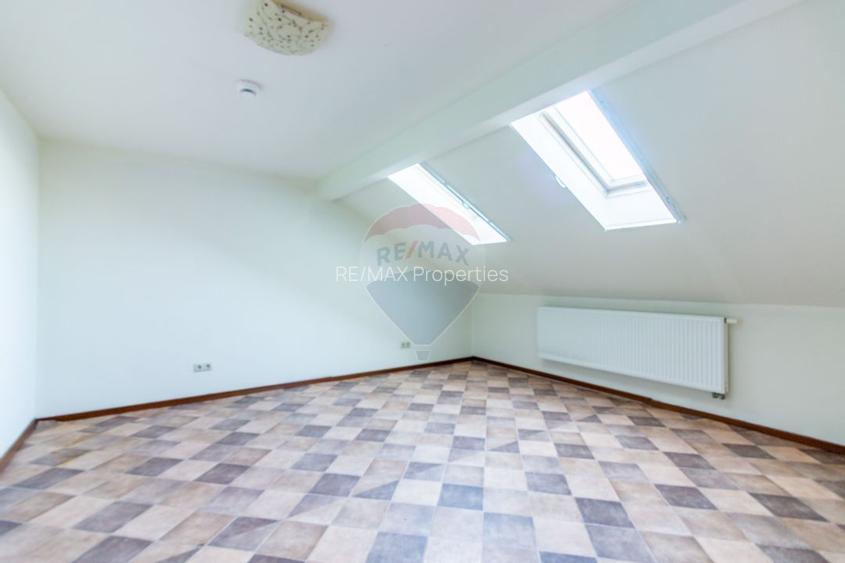 Casă / Vila de vanzare in Tunari, centru, parc, autobuz, utilitati - 17