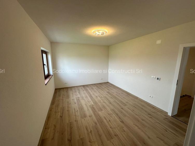 Duplex cu camera pe parter - 25