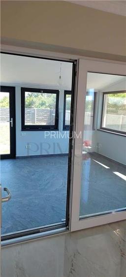 Sag- panouri solare- mobilat si utilat partial - 15